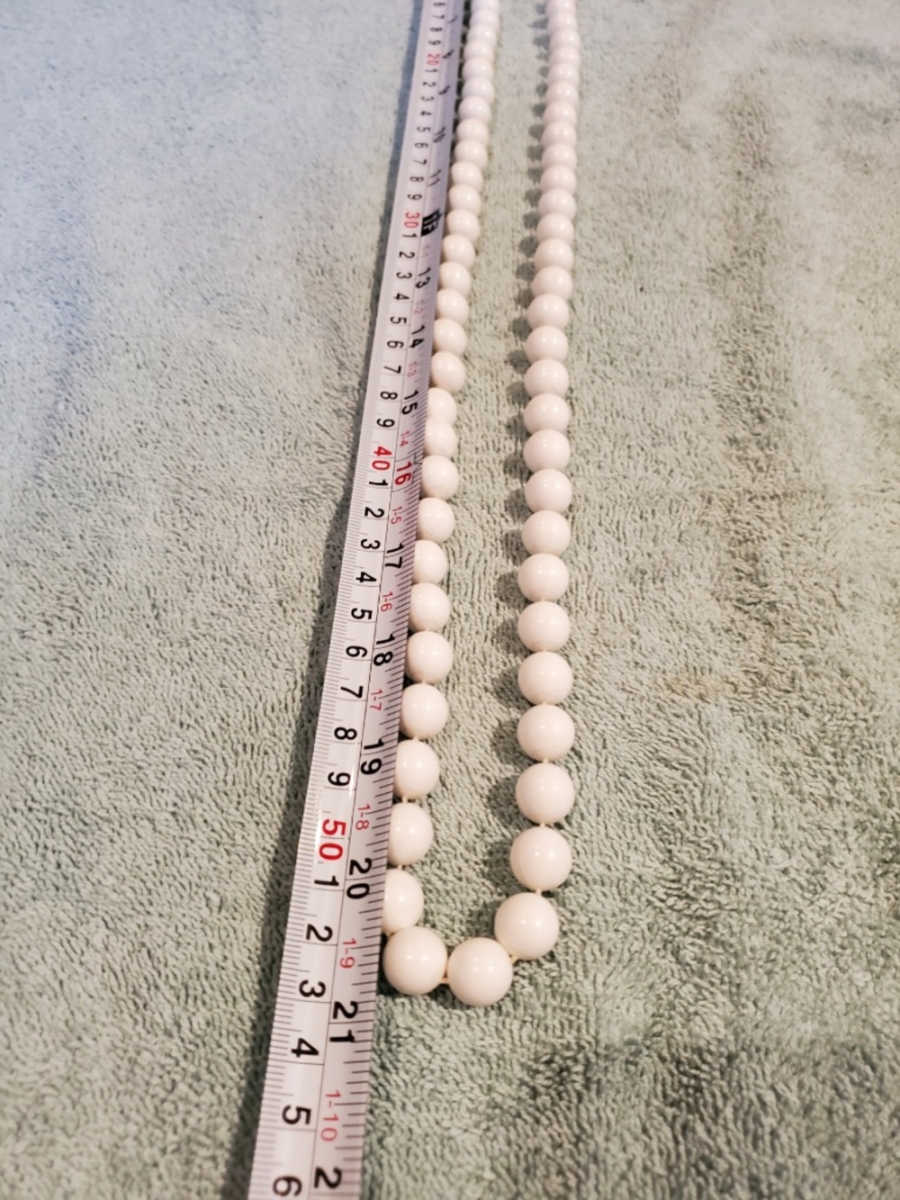 Women's necklace
